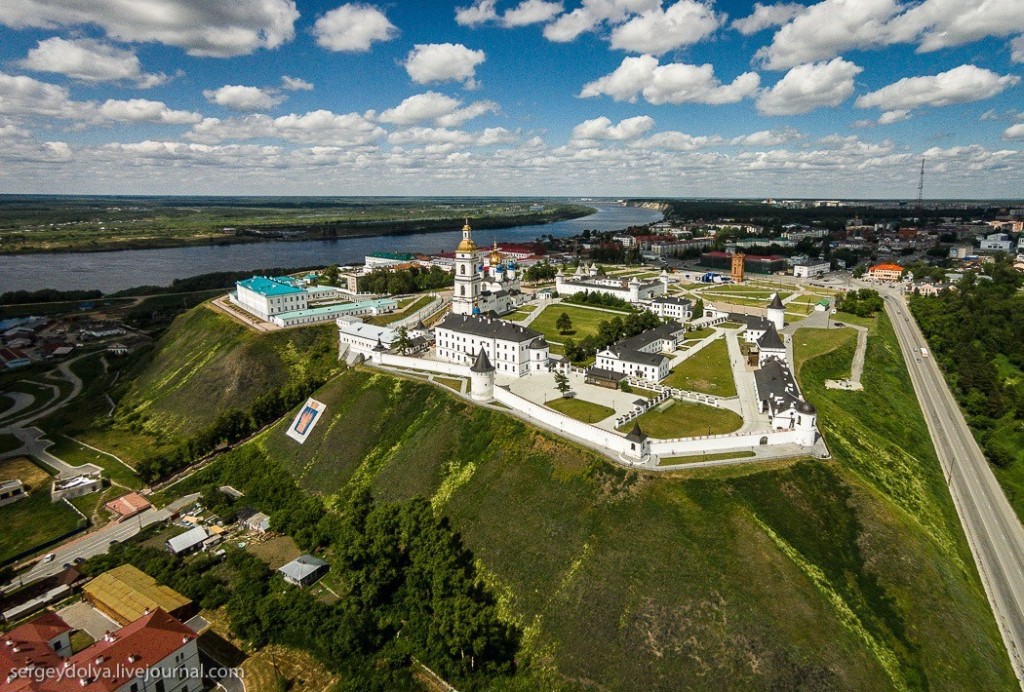Фото Тобольского кремля с высоты птичьего полета